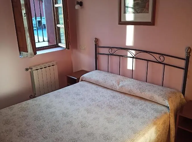 Casa Aldea Castaños *