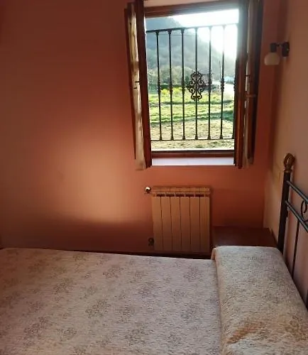 Casa Aldea Castaños * Triongo