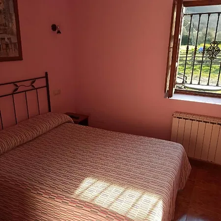 Casa Aldea Castanos Triongo