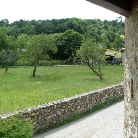 Casa Aldea Castanos Han/Misafirhane Triongo