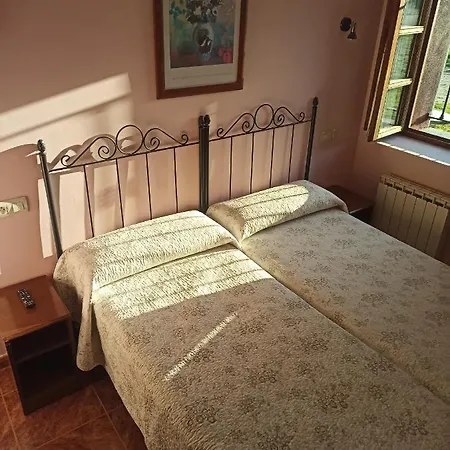 여관 Casa Aldea Castanos Triongo