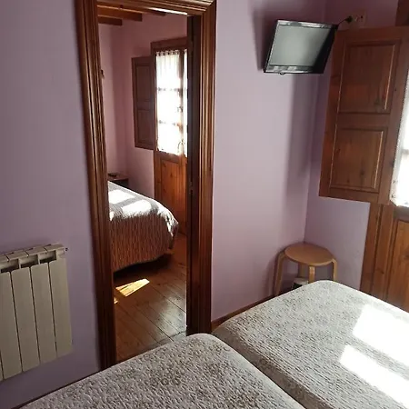 Casa Aldea Castanos *