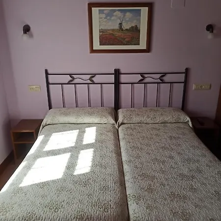 Casa Aldea Castanos *