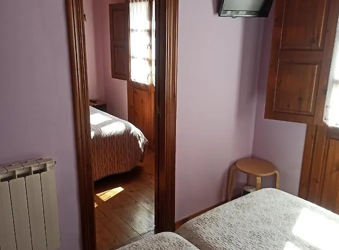 Casa Aldea Castanos *